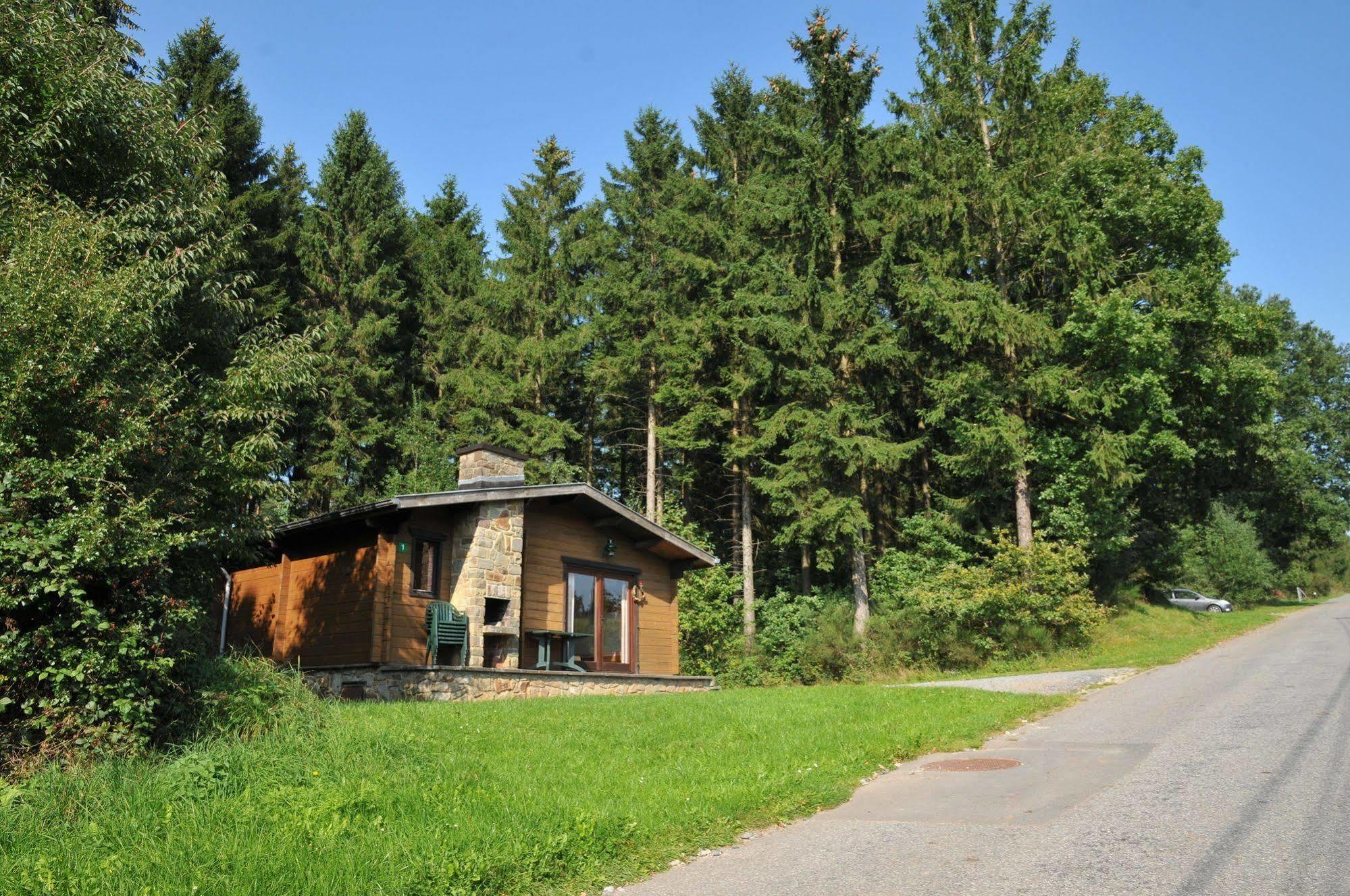 Village De Vacances De Vencimont Vonêche Eksteriør billede
