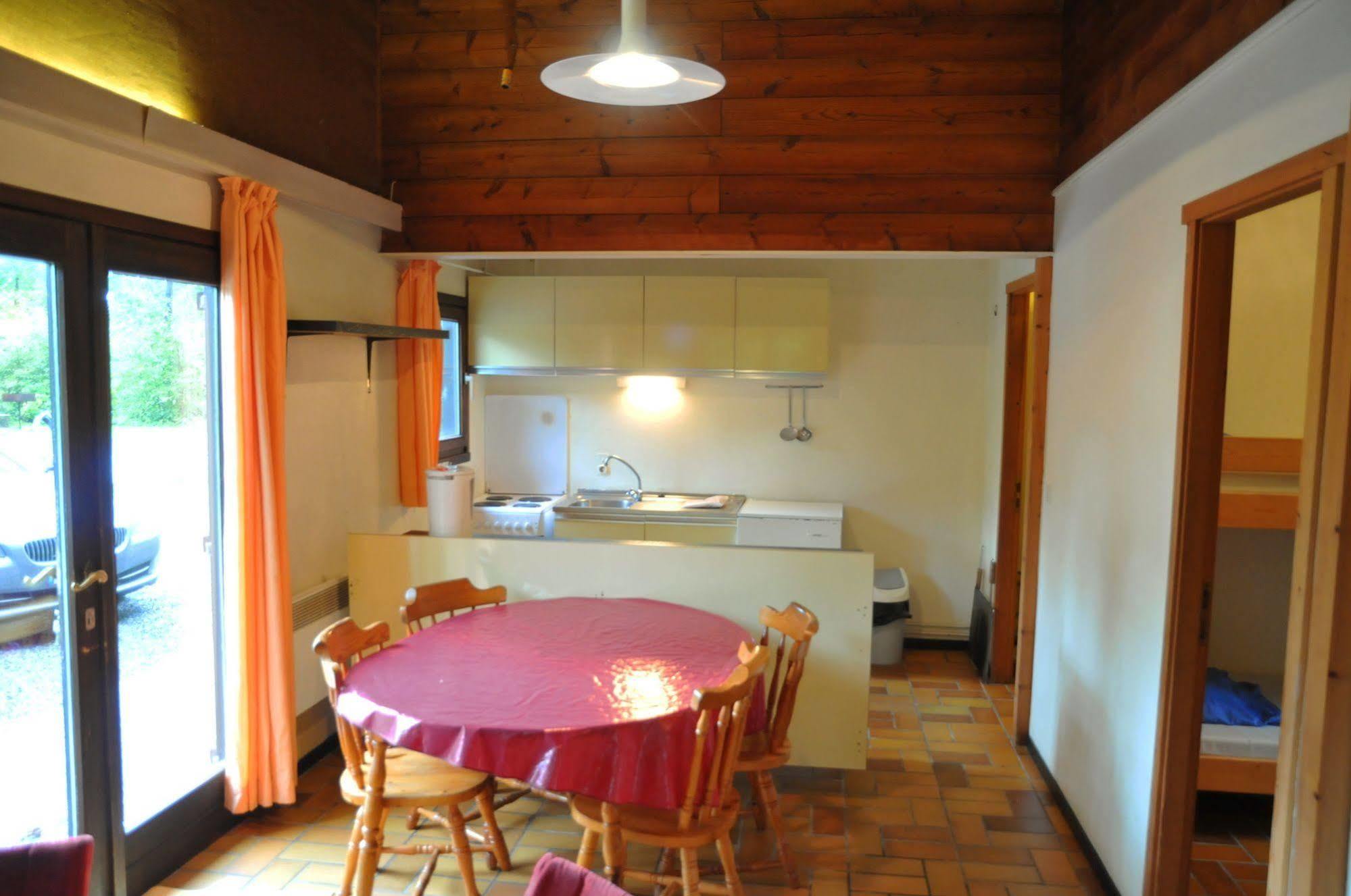 Village De Vacances De Vencimont Vonêche Eksteriør billede